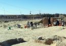 Entdeckung von Wohngebäuden bei Ausgrabungen einer Kirche am Standort Castilia in Tozeur