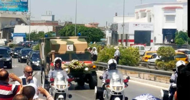 Überführung des Leichnams von Beji Caid Essebsi in den Präsidentenpalast in Karthago
