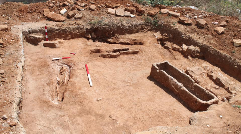 Ausgrabung von christlichen Gräbern in Bir Nahal bei Kelibia