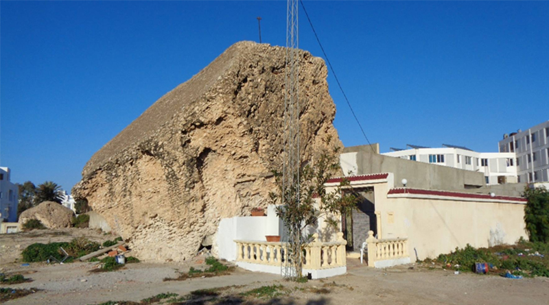 El Hajra El Maklouba - Die umgekippten Steine von Sousse