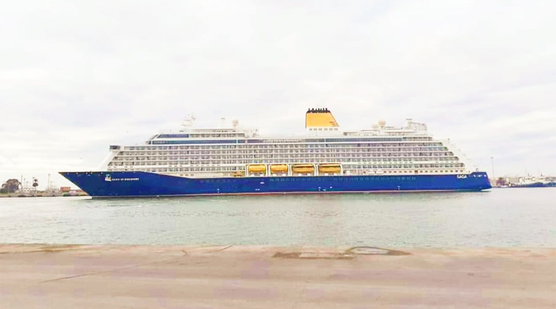 Spirit of Discovery in La Goulette